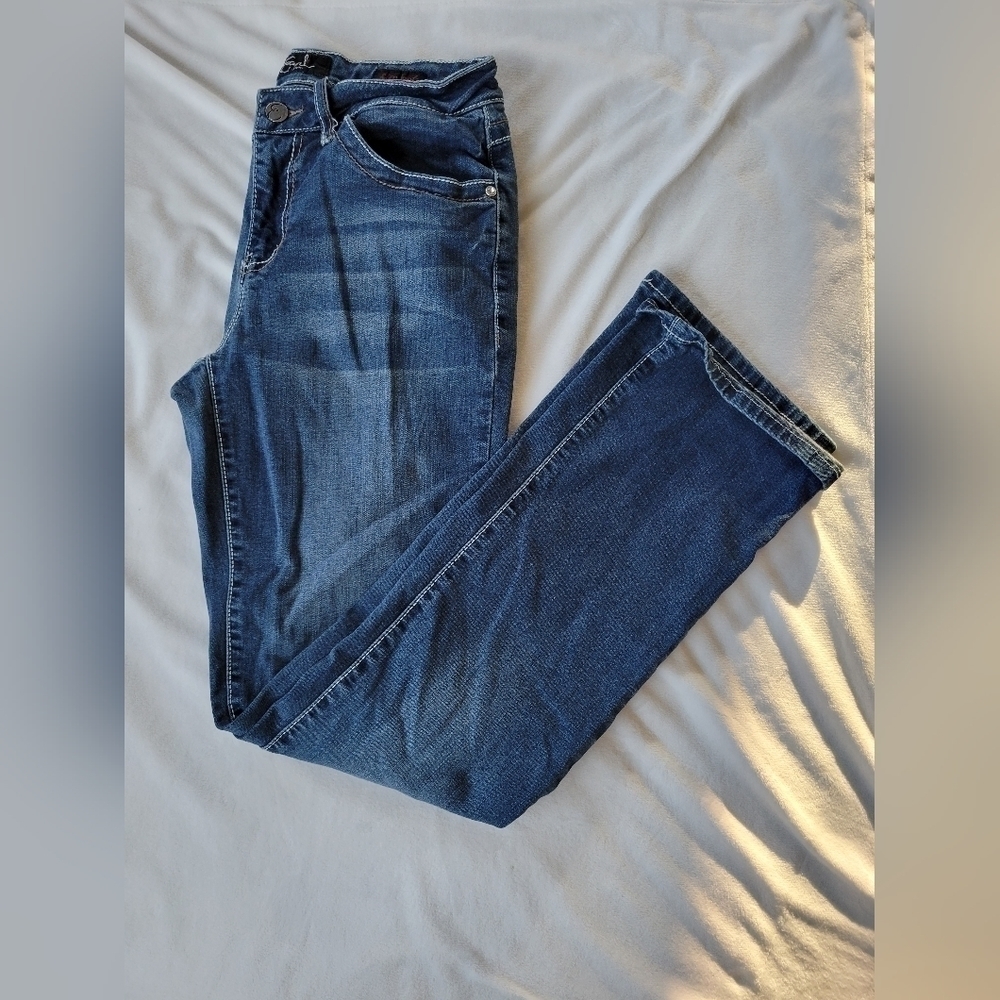 Earl Jeans embellished dark wash slim boot jeans 8 - Picture 2 of 11